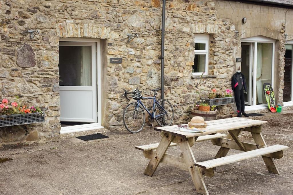 Barn Cottage - Family-Friendly Cottage With Heated Indoor Pool ฮาเวอร์ฟอร์ดเวสต์ ภายนอก รูปภาพ