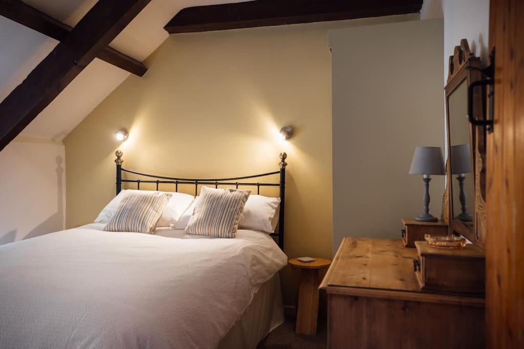 Barn Cottage - Family-Friendly Cottage With Heated Indoor Pool ฮาเวอร์ฟอร์ดเวสต์ ภายนอก รูปภาพ