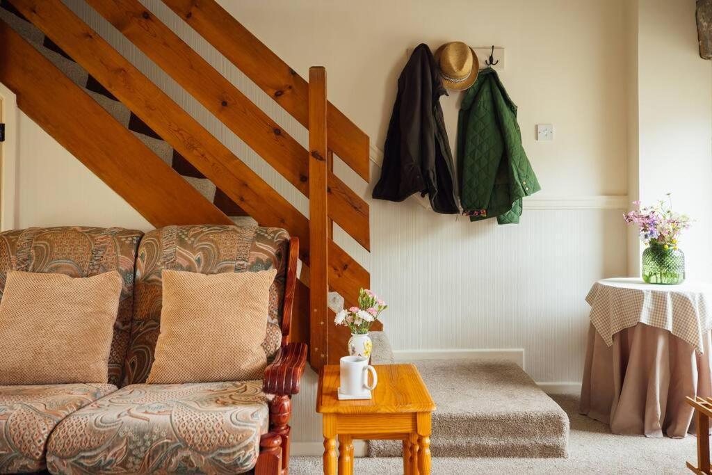 Barn Cottage - Family-Friendly Cottage With Heated Indoor Pool ฮาเวอร์ฟอร์ดเวสต์ ภายนอก รูปภาพ